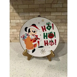 RARE‎ 2020 DISNEY STORE ONE HOLIDAY DESSERT  SANTA MICKEY MOUSE CERAMIC PLATE